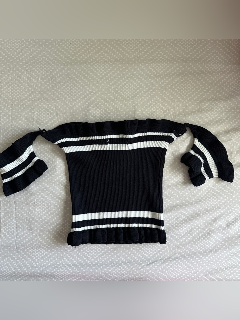 SEEK THE LABEL Ruffle Off Shoulder Ribbed Crop Knit Top - Picture 9 of 10